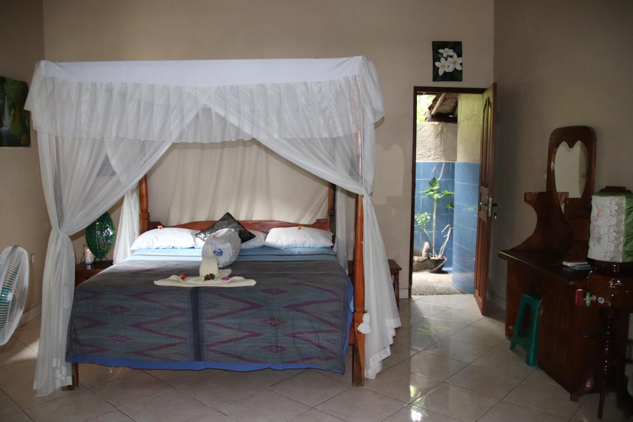Blue Star Bungalows & Cafe 아메드 외부 사진